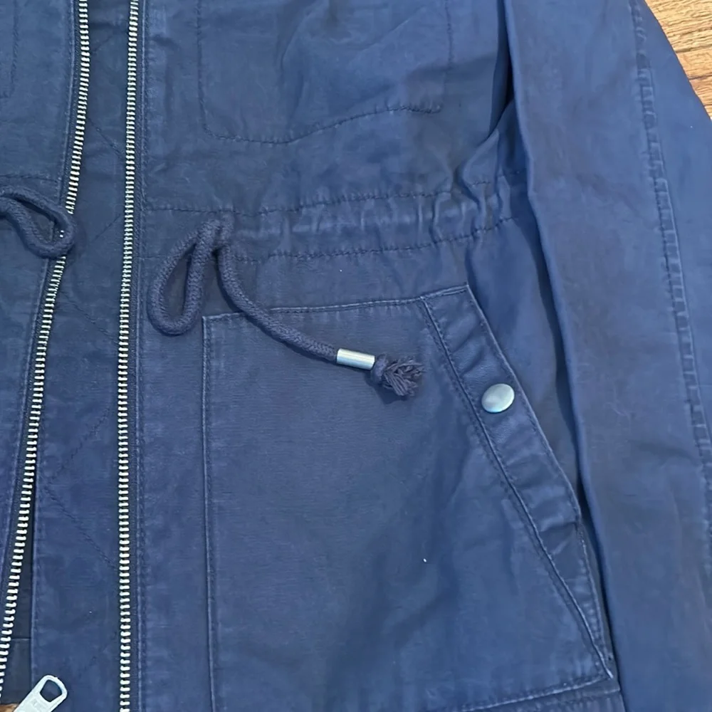 Jacket - Picture 2 of 5